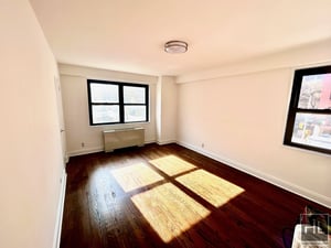 Photo for E 88th St