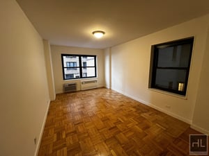 Photo for ✨ Spacious Sutton Place 1BR w/ 24HR Doorman — NO FEE