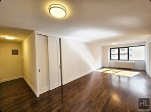 Photo for E 16 ST