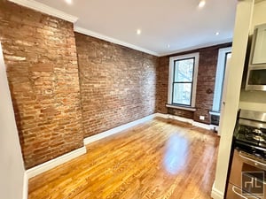 Photo for E 13TH ST.