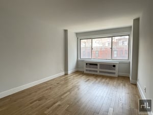 Photo for E 65th St