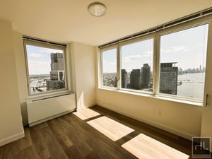 Photo for Center BOULEVARD