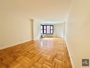 Photo for Fourth Avenue