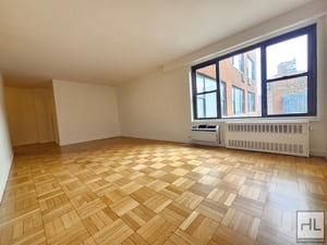 Photo for Fourth Avenue