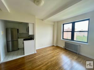 Photo for W. 96th Express Station mere minutes away w/Doorman, Elevator, Laundry, Comp. Gym & NO Broker's Fees!