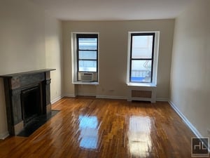Photo for E 84 ST/Lexington: Elevator, Laundry, Around Corner to 86th St. 4/5/6/Q, Whole Foods & NO Broker's Fees!