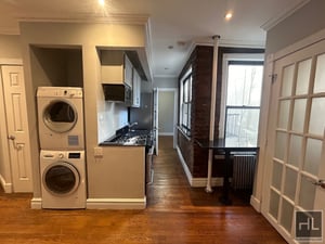 Photo for E 13TH ST.