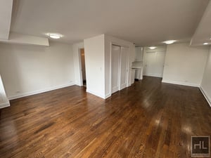 Photo for E 82 St