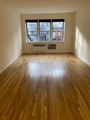 Photo for 1st Avenue