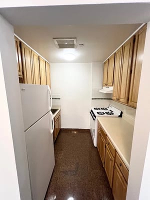 Photo for 28th Avenue