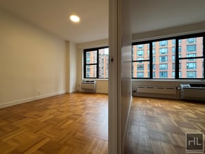 Photo for Fourth Avenue