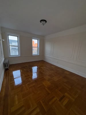 Photo for 114th Street