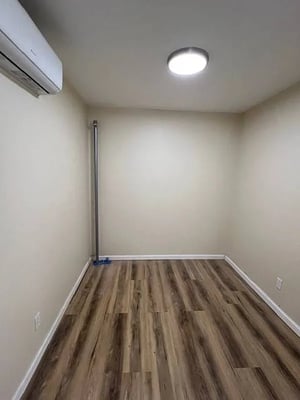 Photo for 3rd Avenue