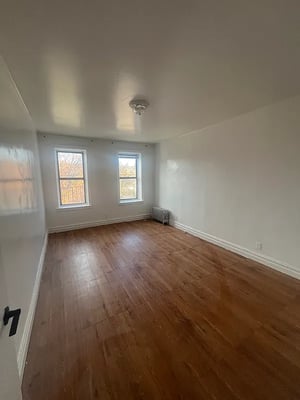 Photo for Perry Avenue