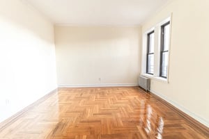 Photo for 64th Street