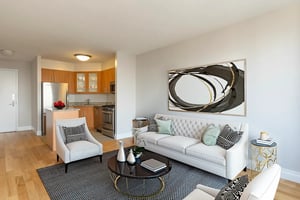 Photo for Sixth Avenue