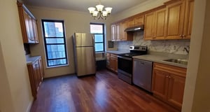 Photo for 1st Avenue