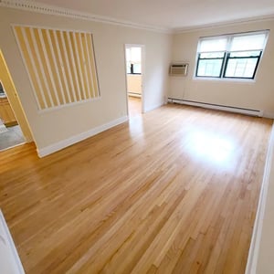 Photo for Yellowstone Boulevard