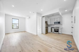 Photo for Myrtle Avenue