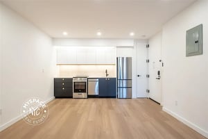 Photo for Madison Street