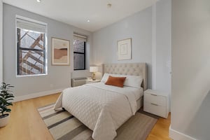 Photo for 2nd Avenue