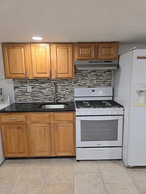 Photo for 33rd Avenue