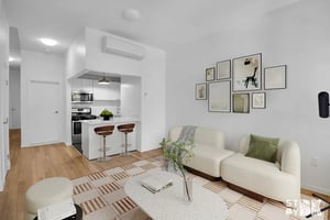 Photo for Richards Street