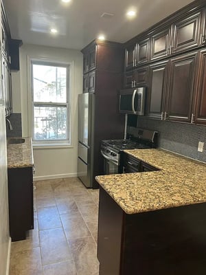 Photo for 31st Avenue