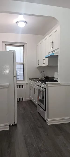 Photo for Saunders Street