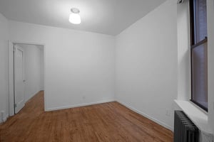 Photo for Third Avenue