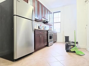 Photo for 4th Avenue