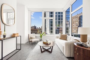 Photo for 3rd Avenue