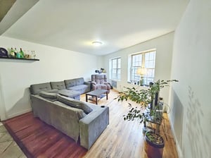 Photo for 25th Avenue