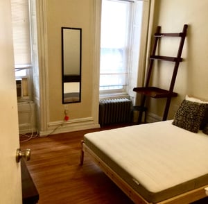 Photo for 3rd Avenue