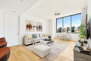 Photo for Center Boulevard