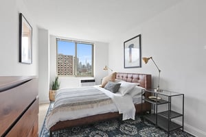 Photo for 1st Avenue