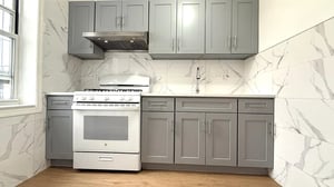 Photo for 3rd Avenue