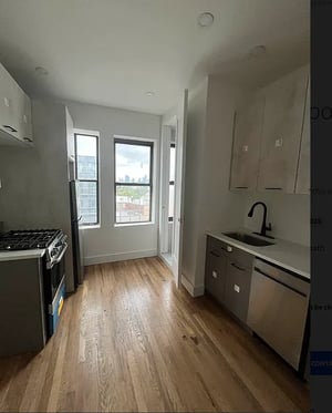 Photo for Metropolitan Avenue