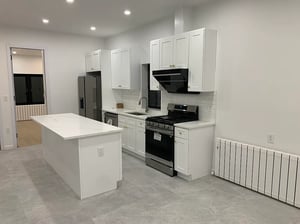 Photo for 52nd Avenue