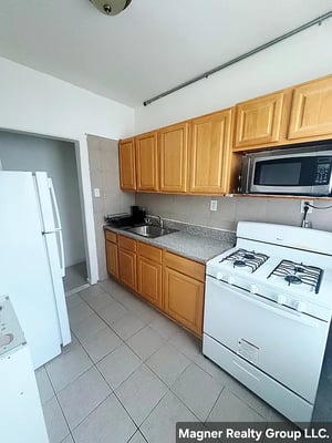 Photo for Cropsey Avenue