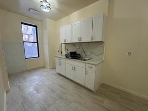 Photo for 8th Street