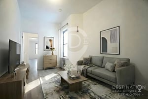 Photo for 5th Avenue