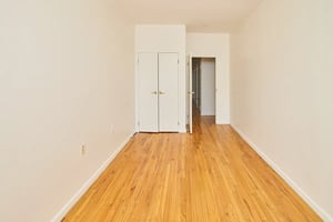 Photo for Hull Street