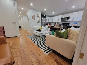 Photo for Willoughby Avenue