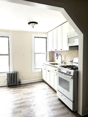 Photo for 6th Avenue