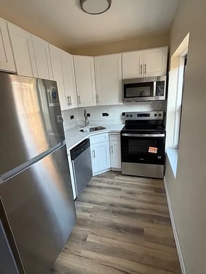 Photo for 3rd Avenue