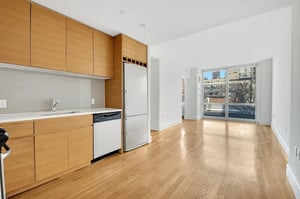 Photo for Fourth Avenue