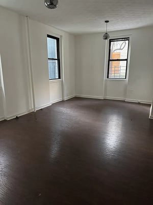 Photo for 35th Street