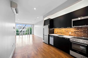 Photo for Varet Street