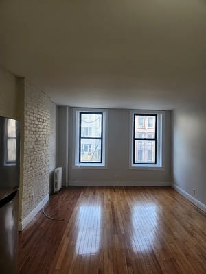 Photo for 2nd Avenue